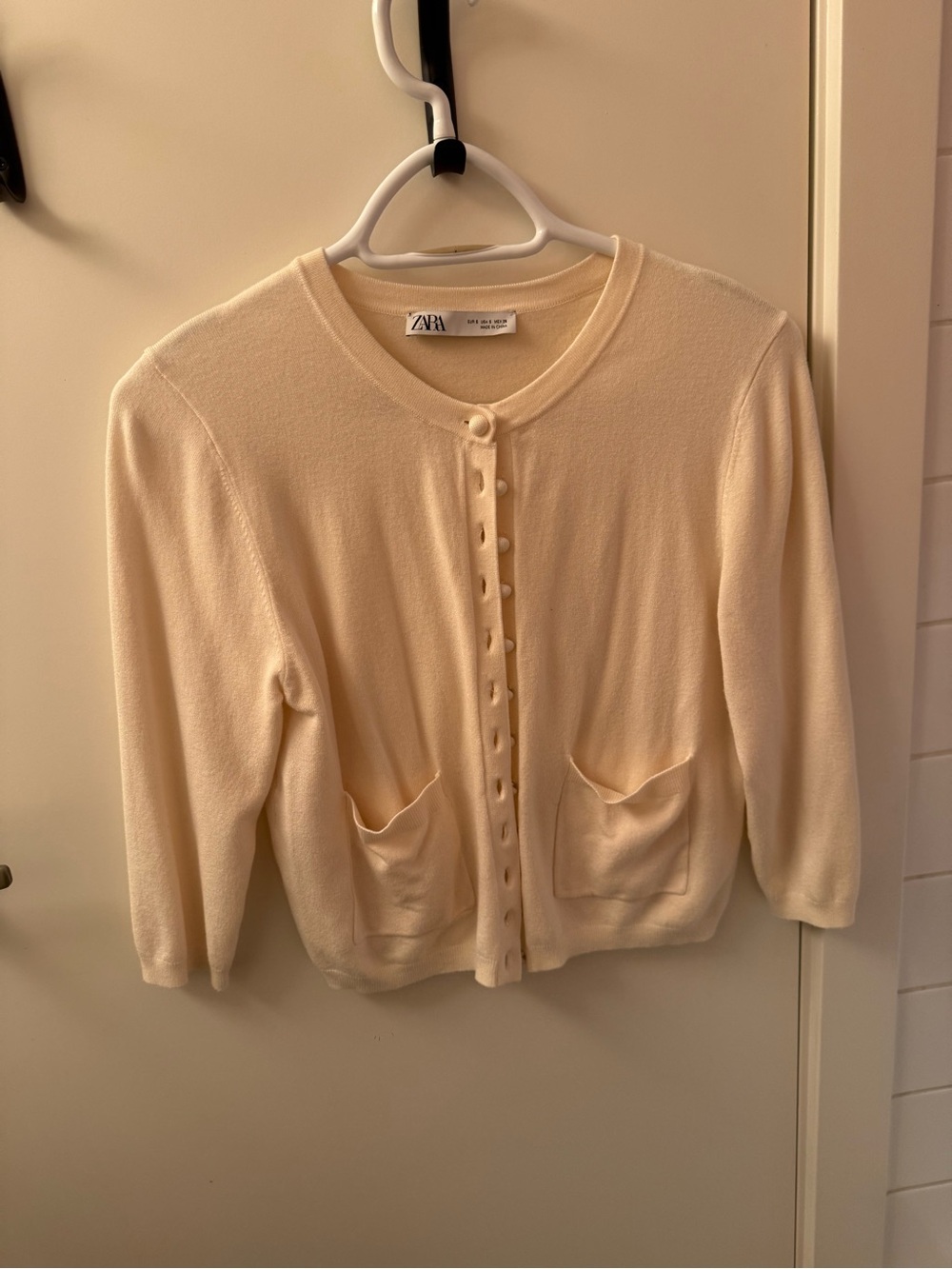 Zara Cream Button-Front Pocket Knit Cardigan